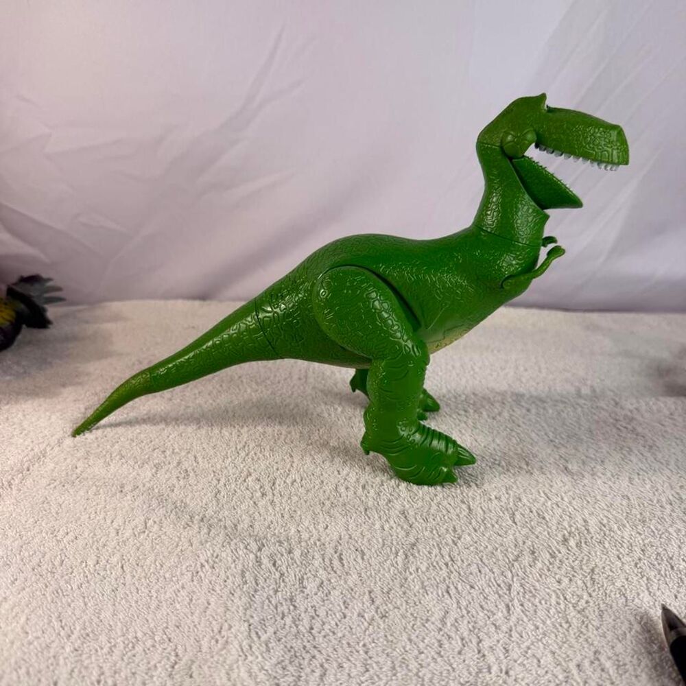 Mattel Green Action-figures-playsets